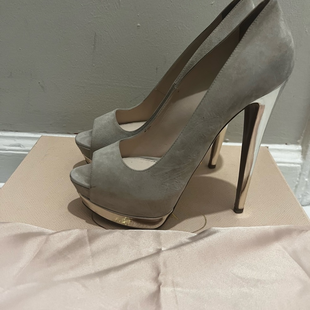 Prada Bi-Color Platform Pump - Picture 3 of 6